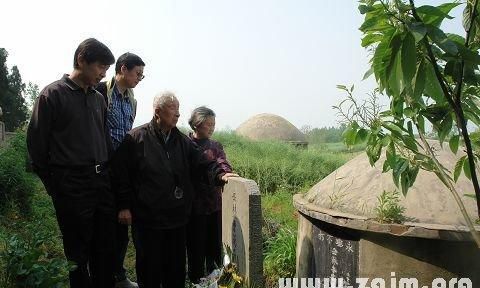 梦见很多坟墓是什么意思,梦见坟墓是什么预兆 梦见很多坟墓好不好