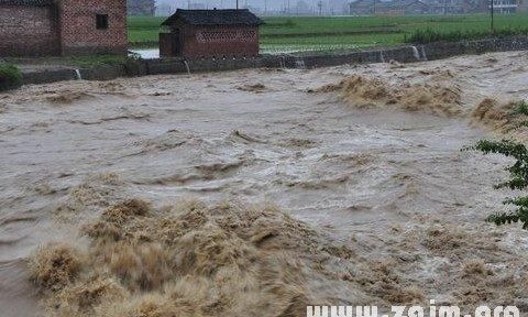 梦见河水突然暴涨是什么征兆