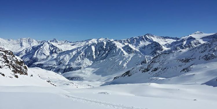 梦见雪山，五彩雪山寓意？图1