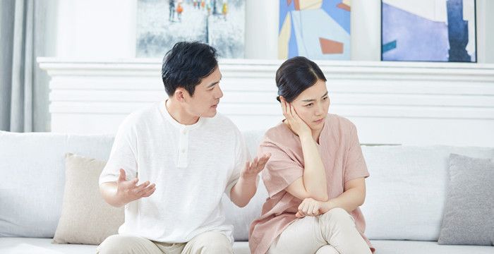 梦见别人吵架是什么预兆图1