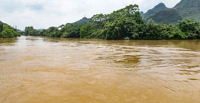 梦见河里涨大水是什么征兆图2