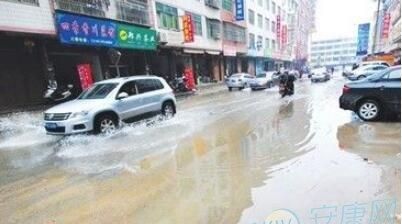 女人梦见水淹路但走了过去周公解梦