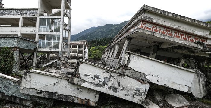 女人梦到地震并逃生预示什么图2