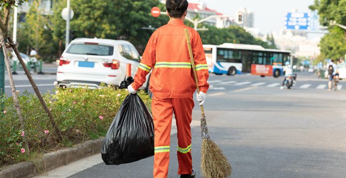 梦见桌子上自己丢了垃圾是什么意思图2