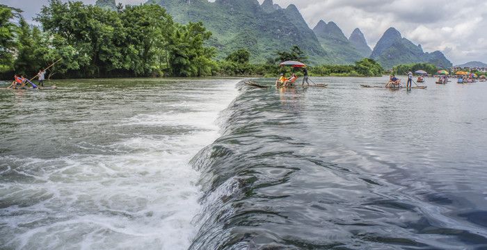 梦见漂流，梦见钓鱼钓到酒瓶子图1