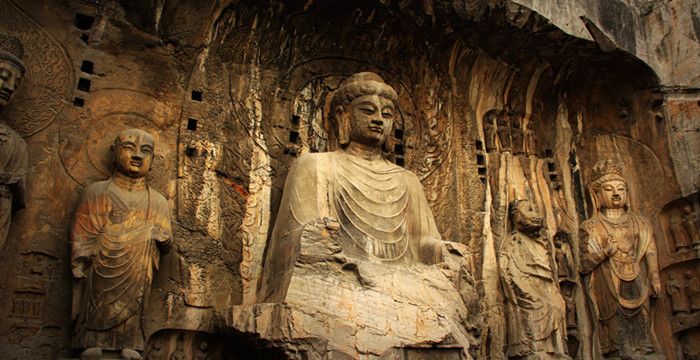 女人梦见高山上有佛像，梦到一座山有很多佛像都是倒下的图2