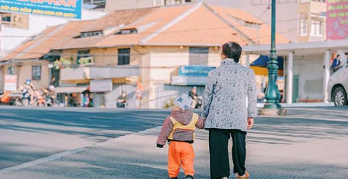 梦见奶奶生病快要死了，梦见婆家奶奶死了预兆图2