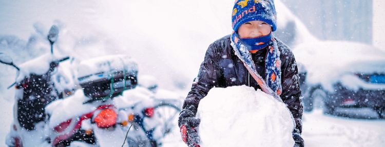 孕妇梦见雪地里行走什么意思，孕妇梦见在雪地里骑车是什么意思图2